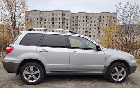 Mitsubishi Outlander III рестайлинг 3, 2007 год, 550 000 рублей, 13 фотография