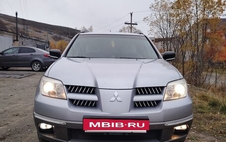 Mitsubishi Outlander III рестайлинг 3, 2007 год, 550 000 рублей, 16 фотография