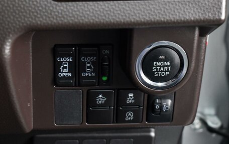 Toyota Roomy I, 2018 год, 1 164 000 рублей, 15 фотография