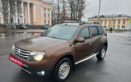 Renault Duster I рестайлинг, 2013 год, 650 000 рублей, 2 фотография
