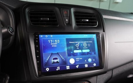 Renault Logan II, 2018 год, 750 000 рублей, 13 фотография