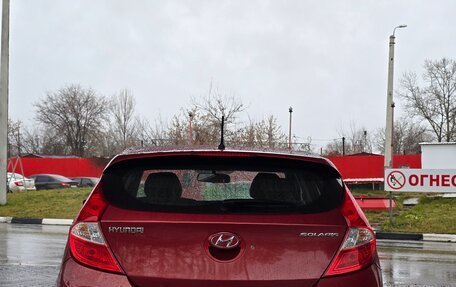 Hyundai Solaris II рестайлинг, 2011 год, 830 000 рублей, 5 фотография