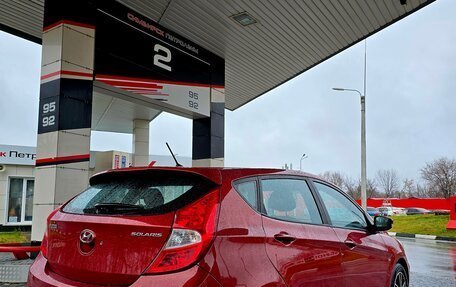 Hyundai Solaris II рестайлинг, 2011 год, 830 000 рублей, 4 фотография