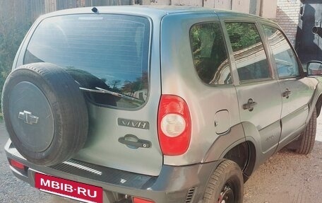 Chevrolet Niva I рестайлинг, 2014 год, 550 000 рублей, 3 фотография