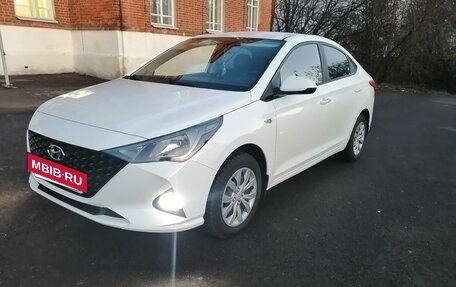 Hyundai Solaris II рестайлинг, 2020 год, 1 590 000 рублей, 3 фотография