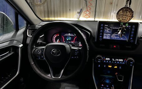 Toyota RAV4, 2021 год, 3 699 000 рублей, 14 фотография