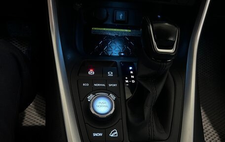 Toyota RAV4, 2021 год, 3 699 000 рублей, 19 фотография