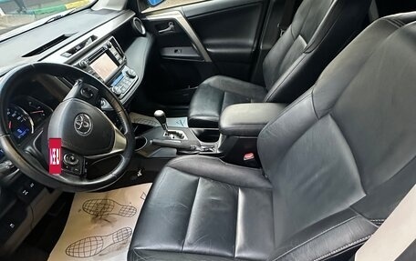 Toyota RAV4, 2013 год, 1 850 000 рублей, 10 фотография