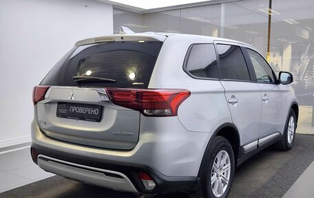 Mitsubishi Outlander III рестайлинг 3, 2019 год, 2 625 000 рублей, 5 фотография