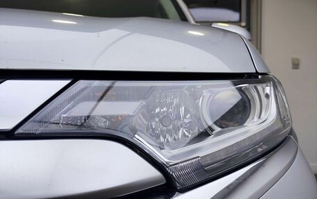 Mitsubishi Outlander III рестайлинг 3, 2019 год, 2 625 000 рублей, 17 фотография