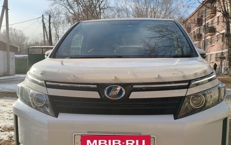 Toyota Voxy III, 2014 год, 1 900 000 рублей, 7 фотография