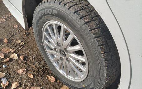 Toyota Voxy III, 2014 год, 1 900 000 рублей, 16 фотография