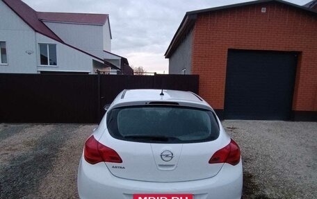 Opel Astra J, 2011 год, 450 000 рублей, 4 фотография