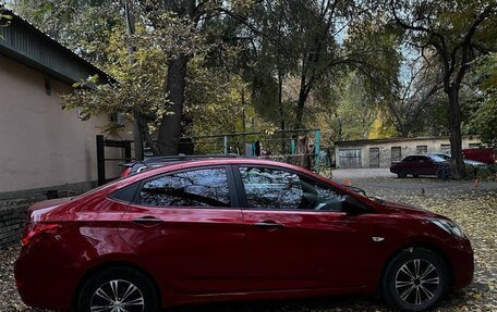 Hyundai Solaris II рестайлинг, 2011 год, 550 000 рублей, 8 фотография