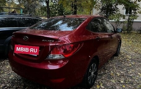 Hyundai Solaris II рестайлинг, 2011 год, 550 000 рублей, 5 фотография