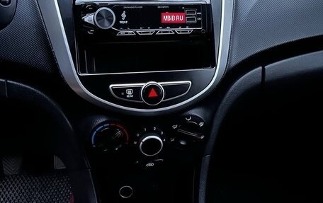 Hyundai Solaris II рестайлинг, 2011 год, 550 000 рублей, 10 фотография