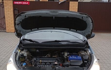 Hyundai Solaris II рестайлинг, 2011 год, 595 000 рублей, 16 фотография