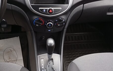 Hyundai Solaris II рестайлинг, 2011 год, 595 000 рублей, 29 фотография