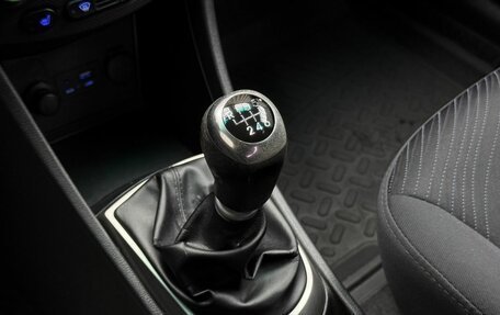 Hyundai Solaris II рестайлинг, 2014 год, 859 000 рублей, 16 фотография