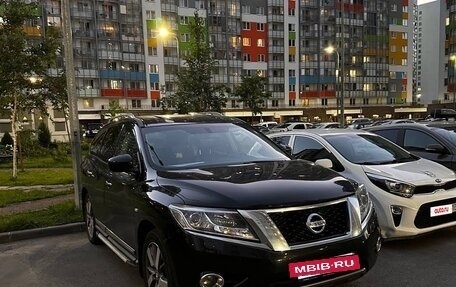 Nissan Pathfinder, 2015 год, 1 800 000 рублей, 2 фотография