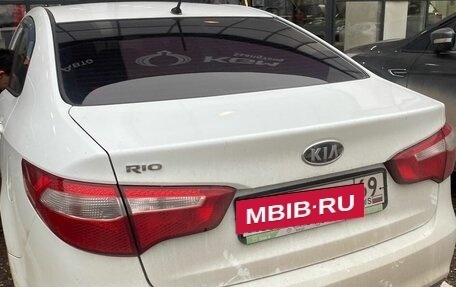 KIA Rio III рестайлинг, 2012 год, 600 000 рублей, 3 фотография