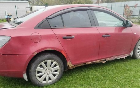 Chevrolet Cruze II, 2010 год, 250 000 рублей, 3 фотография