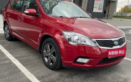 KIA cee'd I рестайлинг, 2011 год, 700 000 рублей, 2 фотография