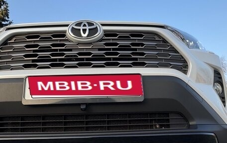 Toyota RAV4, 2020 год, 3 300 000 рублей, 4 фотография