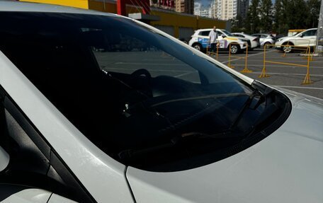 Hyundai Solaris II рестайлинг, 2011 год, 540 000 рублей, 7 фотография