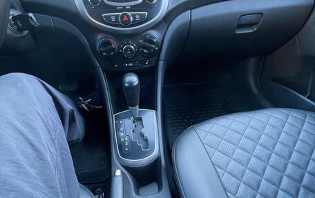 Hyundai Solaris II рестайлинг, 2011 год, 540 000 рублей, 15 фотография