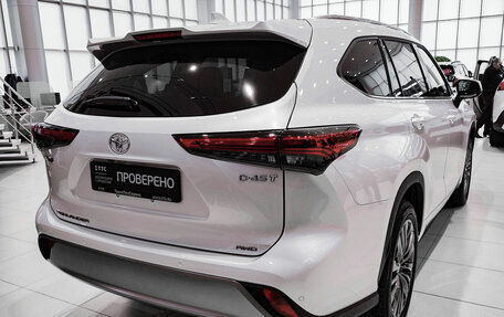 Toyota Highlander, 2025 год, 6 195 000 рублей, 9 фотография