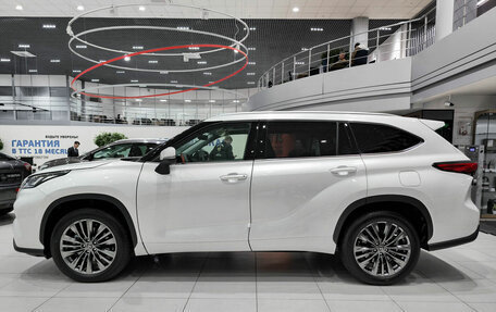 Toyota Highlander, 2025 год, 6 195 000 рублей, 12 фотография