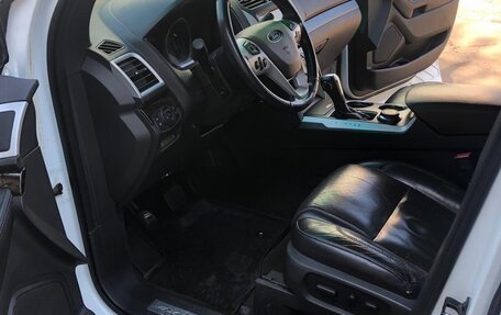 Ford Explorer VI, 2013 год, 2 100 000 рублей, 13 фотография