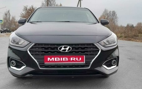 Hyundai Solaris II рестайлинг, 2018 год, 1 270 000 рублей, 1 фотография