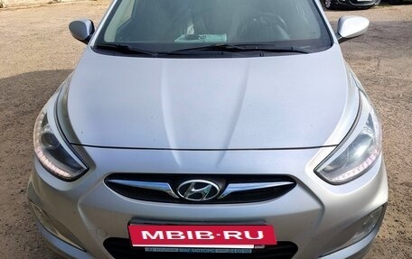 Hyundai Solaris II рестайлинг, 2013 год, 775 000 рублей, 5 фотография