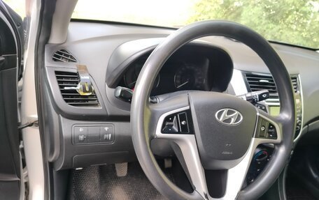 Hyundai Solaris II рестайлинг, 2013 год, 775 000 рублей, 7 фотография
