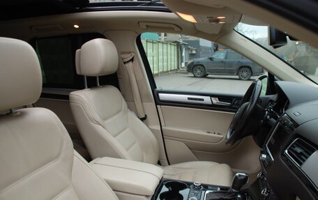 Volkswagen Touareg III, 2010 год, 1 980 000 рублей, 26 фотография