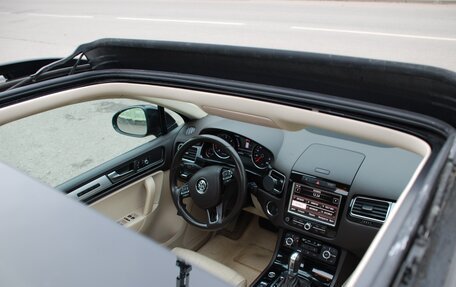 Volkswagen Touareg III, 2010 год, 1 980 000 рублей, 25 фотография