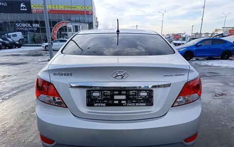 Hyundai Solaris II рестайлинг, 2013 год, 999 000 рублей, 6 фотография