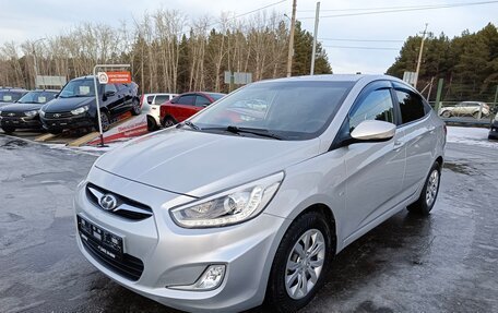 Hyundai Solaris II рестайлинг, 2013 год, 999 000 рублей, 3 фотография
