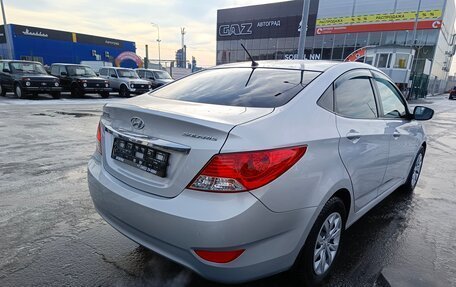 Hyundai Solaris II рестайлинг, 2013 год, 999 000 рублей, 7 фотография