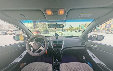 Hyundai Solaris II рестайлинг, 2012 год, 600 000 рублей, 8 фотография