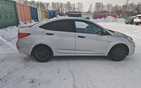 Hyundai Solaris II рестайлинг, 2012 год, 600 000 рублей, 7 фотография