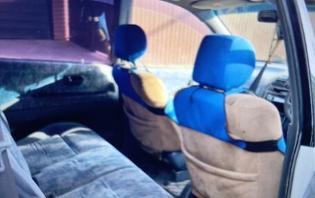 Toyota Ipsum II, 1997 год, 300 000 рублей, 3 фотография