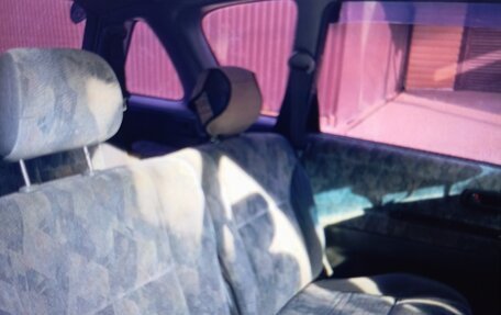 Toyota Ipsum II, 1997 год, 300 000 рублей, 2 фотография