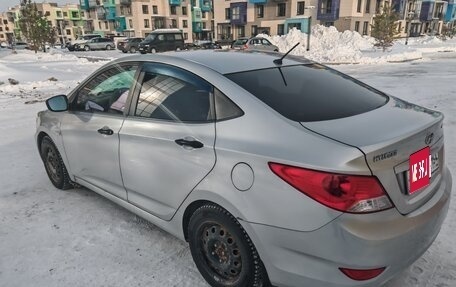 Hyundai Solaris II рестайлинг, 2012 год, 600 000 рублей, 5 фотография