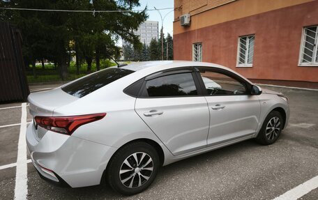 Hyundai Solaris II рестайлинг, 2018 год, 1 760 000 рублей, 4 фотография