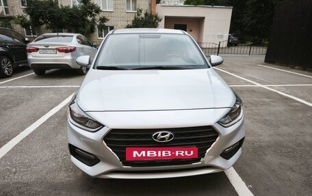 Hyundai Solaris II рестайлинг, 2018 год, 1 760 000 рублей, 5 фотография