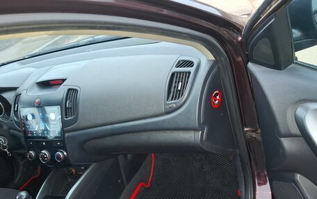 KIA Cerato III, 2010 год, 700 000 рублей, 7 фотография