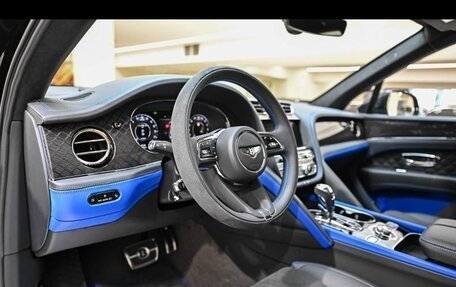 Bentley Bentayga I, 2025 год, 39 700 000 рублей, 8 фотография